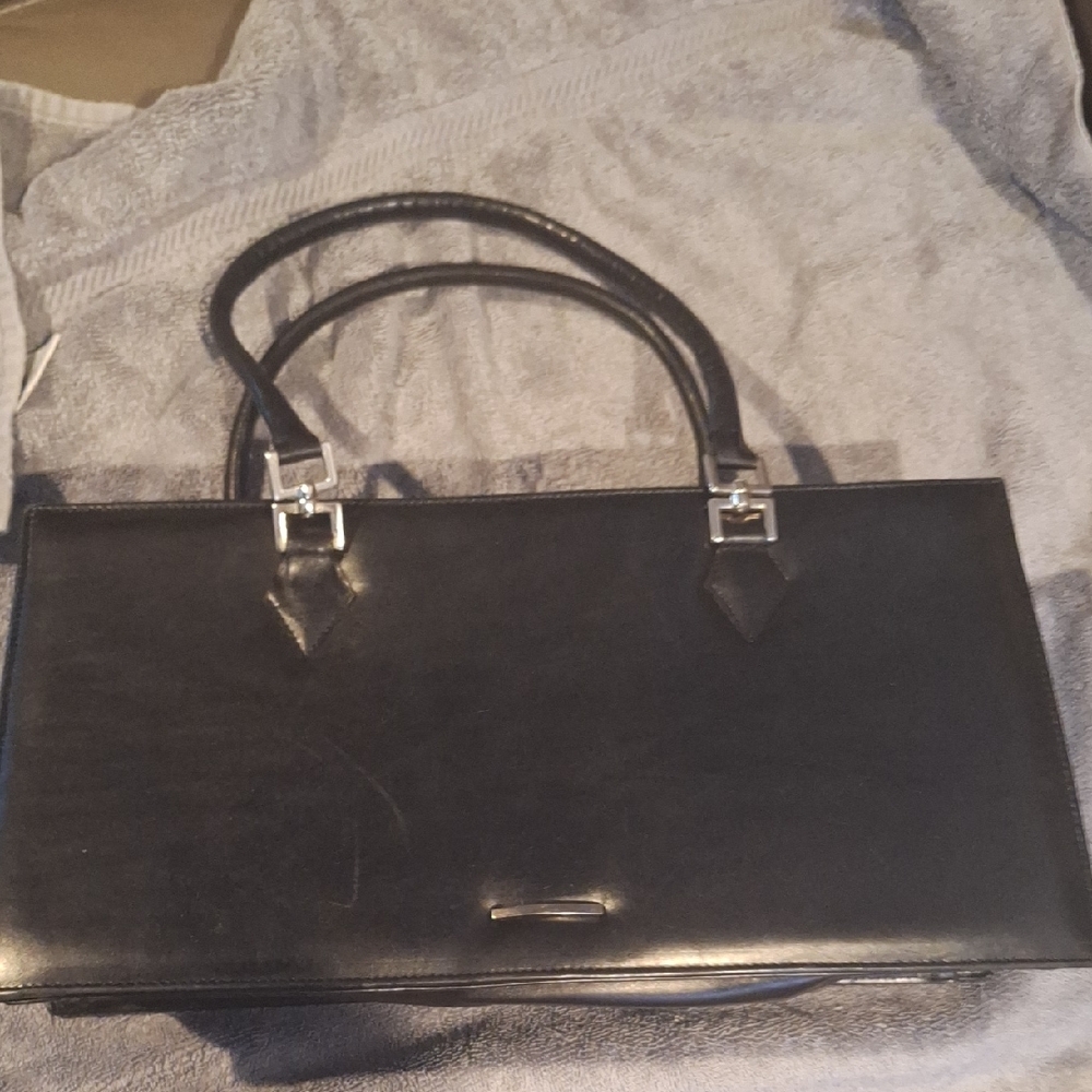 Elegant Black Leather Handbag